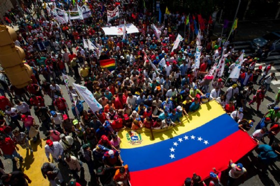 Venezuelani