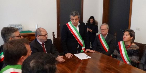 Progetti di utilità sociale per i migranti: accordo tra 5 comuni e 18 associazioni (© Comune Palmanova) Progetti di utilità sociale per i migranti: accordo tra 5 comuni e 18 associazioni (© Comune Palmanova)
