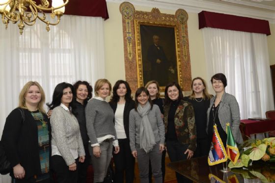 La componente femminile della comunità serba di Trieste (© Regione Friuli Venezia Giulia) La componente femminile della comunità serba di Trieste (© Regione Friuli Venezia Giulia)