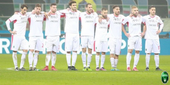 Il Comune e la città incontrano in piazza XX settembre i neroverdi del Pordenone Calcio