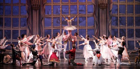 Famiglie protagoniste a teatro per "Lo Schiaccianoci" del Balletto di Mosca