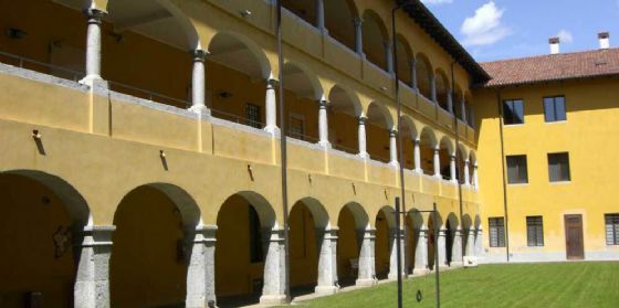 Riprendono gli orari full time alla Biblioteca statale isontina (© Biblioteca Statale Isontina) Riprendono gli orari full time alla Biblioteca statale isontina (© Biblioteca Statale Isontina)