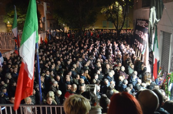 Il corteo che ha sfilato ieri per i 40 anni dalla strage di Acca Larenzia