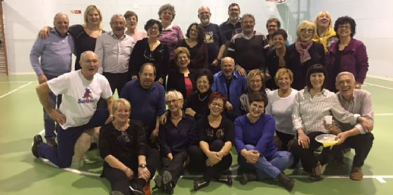 Corso di ballo di gruppo con i Costumi Tradizionali Bisiachi (© Gruppo Costumi Tradizionali Bisiachi) Corso di ballo di gruppo con i Costumi Tradizionali Bisiachi (© Gruppo Costumi Tradizionali Bisiachi)