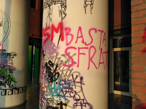 Scritte sui muri di Borgo Aurora