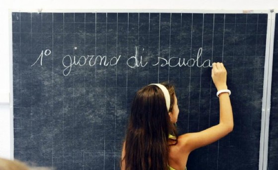L'insegnante che scriveva "squola"