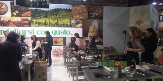 Il meglio dell'enogastronomia friulana con Ersa e Unione delle Pro Loco Fvg a "Cucinare" (© Ersa) Il meglio dell'enogastronomia friulana con Ersa e Unione delle Pro Loco Fvg a "Cucinare" (© Ersa)
