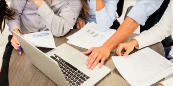 Imprese: Por fesr a sostegno di investimenti tecnologici e Ict (© Adobe Stock) Imprese: Por fesr a sostegno di investimenti tecnologici e Ict (© Adobe Stock)