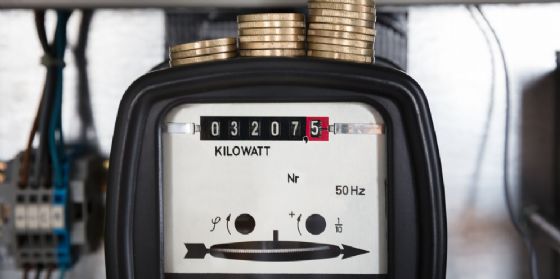 Energia, De Monte: «Inaccettabile scaricare sui consumatori gli oneri dei fornitori»