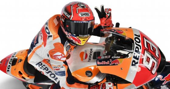 MotoGP, ufficiale: Marquez rinnova con la Repsol Honda