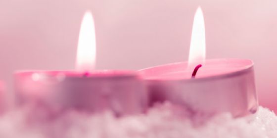 Due candele accese