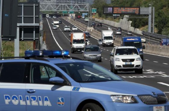 Frana in A1, oltre 10 chilometri di coda tra Valdarno e Firenze