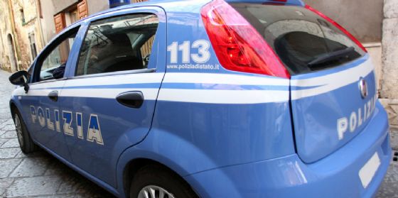 L'auto della polizia