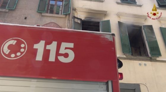 Firenze, studentesse Usa cuociono la pasta senz'acqua e incendiano la cucina…