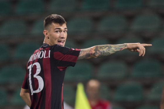 Milan, Romagnoli in gruppo. Il difensore recuperato per la Juventus Milan, Romagnoli in gruppo. Il difensore recuperato per la Juventus