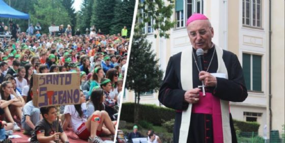 Vescovo Gabriele Mana e giovani a Muzzano, in una foto di repertorio
