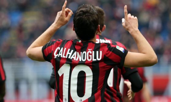 Milan in ansia: Calhanoglu stop, Suso in calo Milan in ansia: Calhanoglu stop, Suso in calo