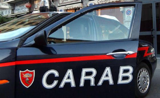 Anziana signora sequestra l'idraulico a Chieri