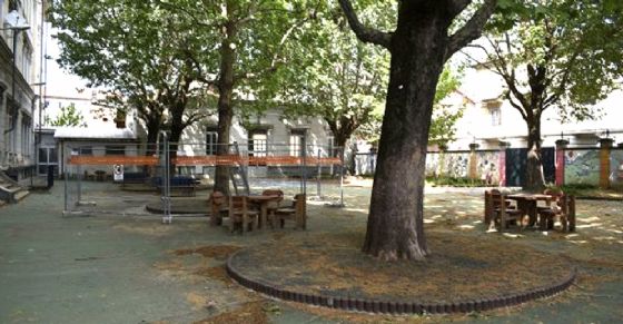 Il cortile della scuola Pestalozzi (© Comune di Torino) Il cortile della scuola Pestalozzi (© Comune di Torino)