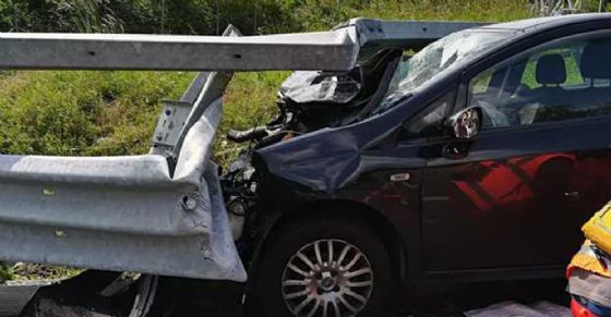 Incidente sulla Torino-Aosta domenica 20 maggio (© ANSA) Incidente sulla Torino-Aosta domenica 20 maggio (© ANSA)