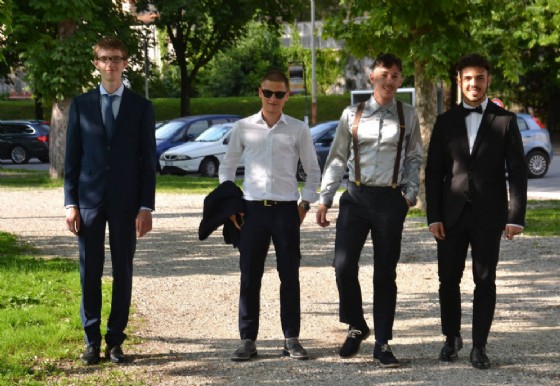 Maturandi in festa a Udine: oltre 4 mila per la 'notte prima degli esami'