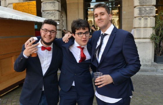 Maturandi in festa a Udine: oltre 4 mila per la 'notte prima degli esami'