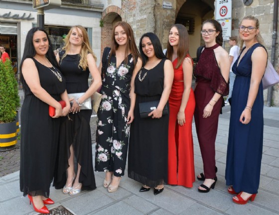 Maturandi in festa a Udine: oltre 4 mila per la 'notte prima degli esami'