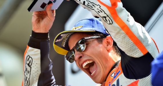 Marc Marquez sul gradino più alto del podio dell'ultimo GP di Francia di MotoGP a Le Mans