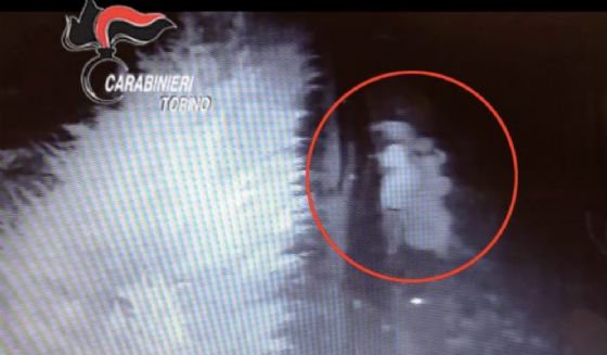 Parco della Bessa, appesi alle grondaie con le corde: nei guai due 18enni (immagine archivio) (© Carabinieri) Parco della Bessa, appesi alle grondaie con le corde: nei guai due 18enni (immagine archivio) (© Carabinieri)