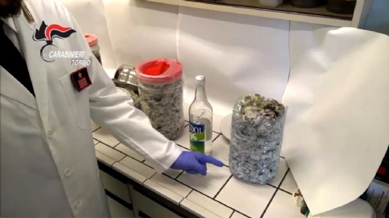 Giornali intrisi di cocaina