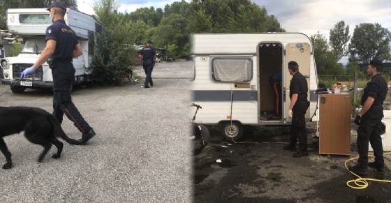 Blitz al campo nomadi di strada Aeroporto: cento carabinieri in azione, scattano gli arresti