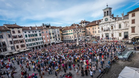 Concerto del risveglio, Locatelli incanta davanti a più di 2.000 persone