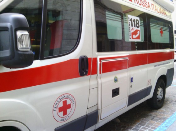 Paura a Cossato: automobilista ferita in uno scontro
