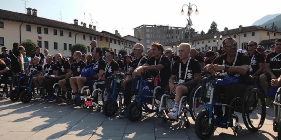 La cerimonia di apertura dei mondiali di paraciclismo in corso di svolgimento a Maniago