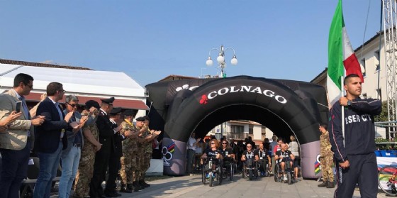 La cerimonia di apertura dei mondiali di paraciclismo in corso di svolgimento a Maniago