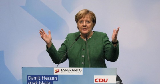 Merkel pronta ad abdicare dopo tracollo CDU in Assia, euro sbanda Merkel pronta ad abdicare dopo tracollo CDU in Assia, euro sbanda