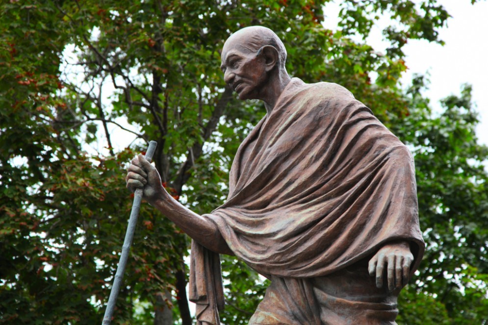 Una statua di Gandhi