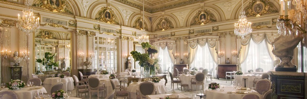 La sala del ristorante Louis XV