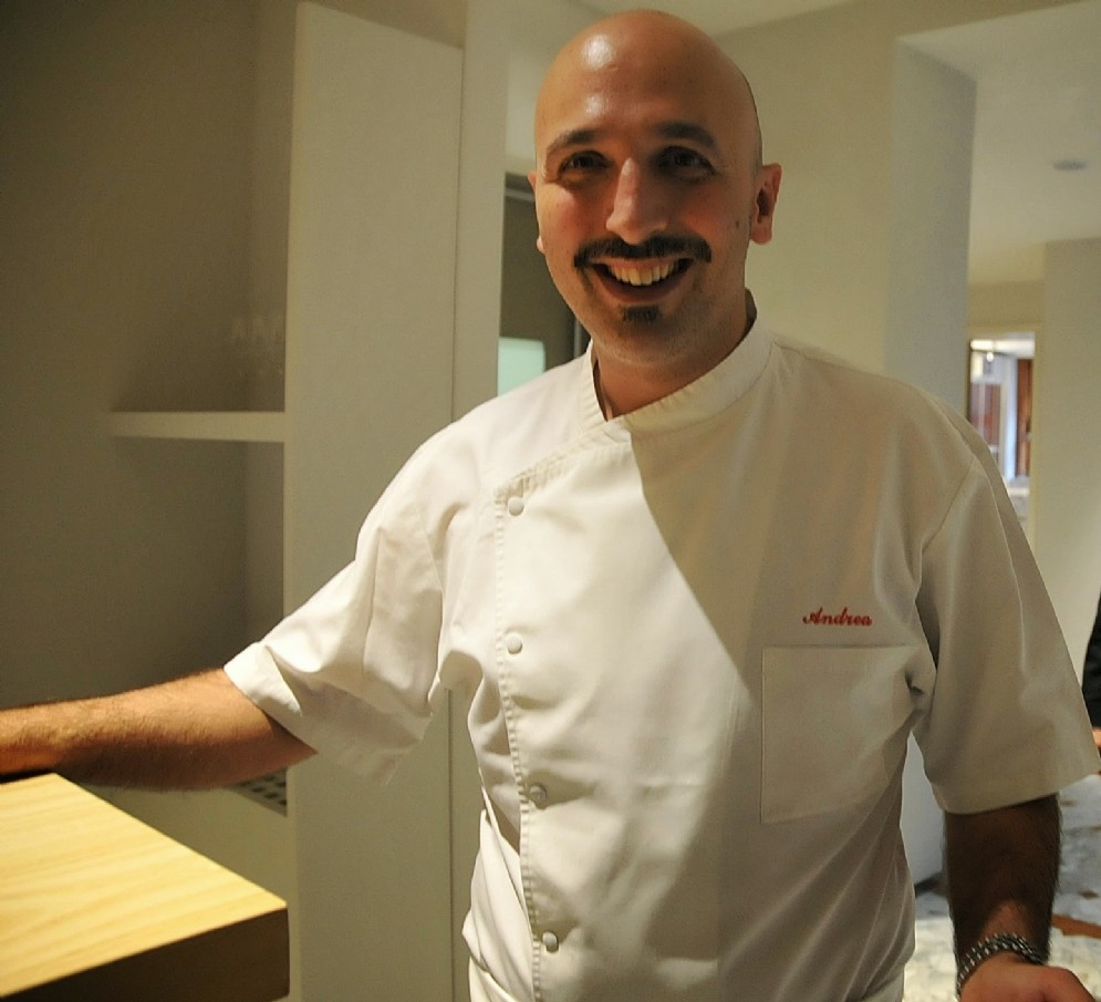 Lo chef Andrea Ribaldone