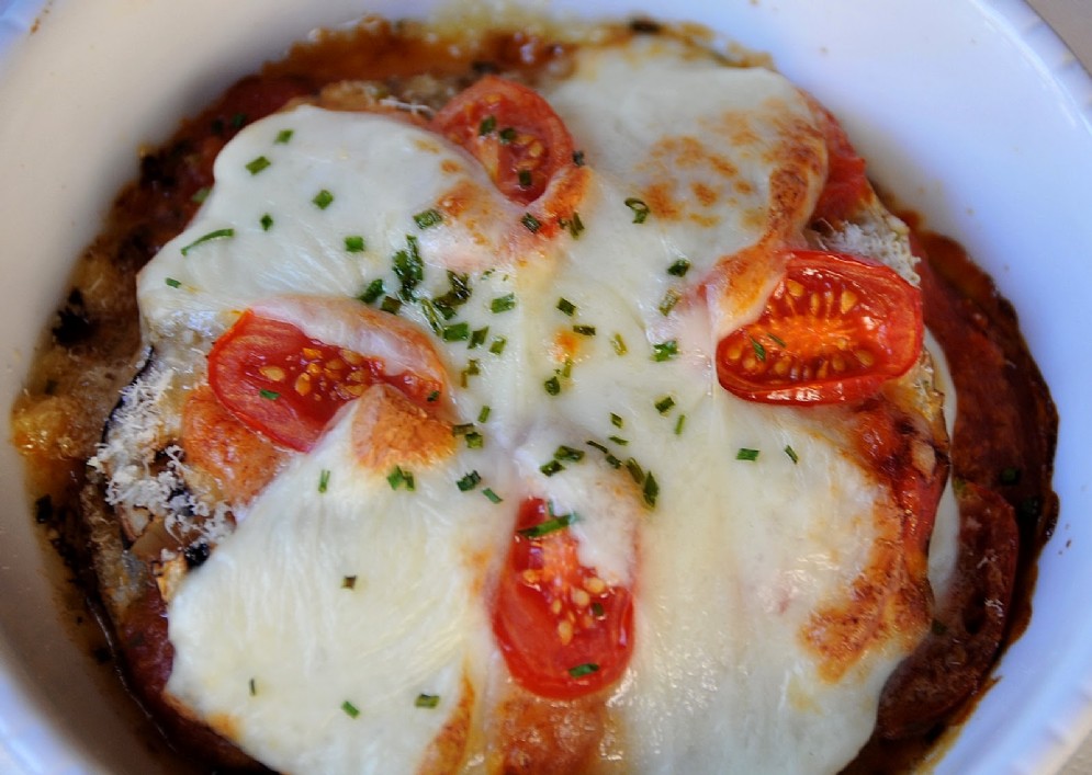 L'abbondante parmigiana di melanzane