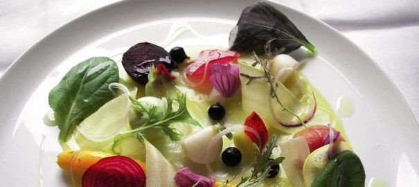 L'arlecchino di verdure dell'orto in agrodolce