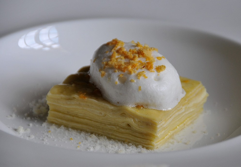 La pasta in bianco all'olio e parmigiano