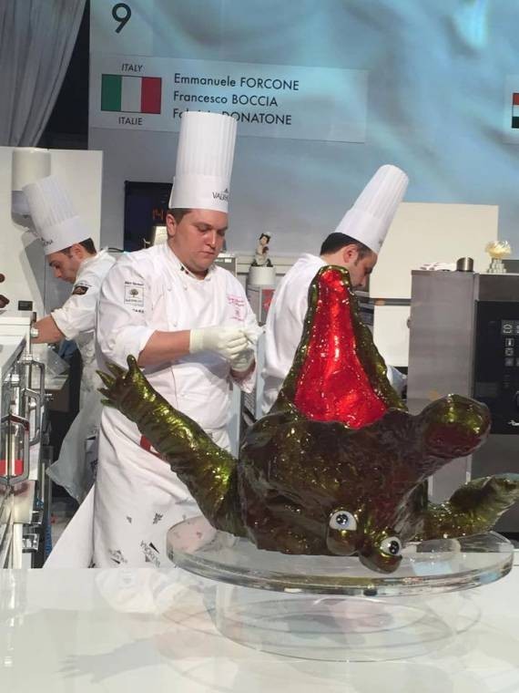 I tre pasticceri italiani al lavoro
