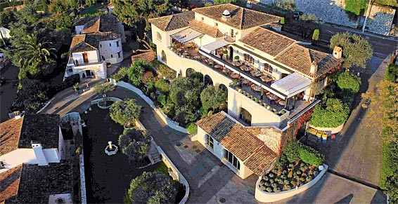 Vista d'insieme dell'Hotel e del Ristorante