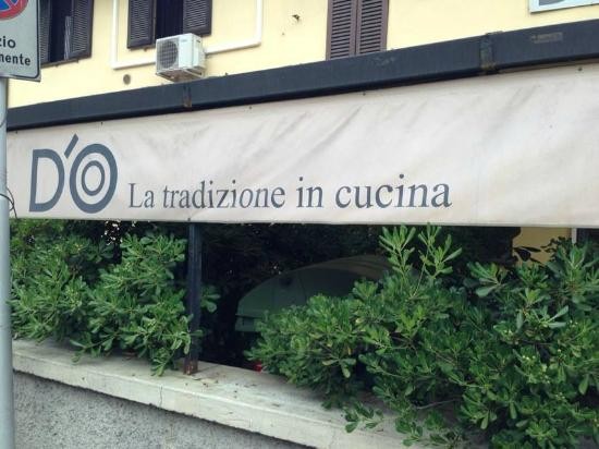 L'esterno del ristorante