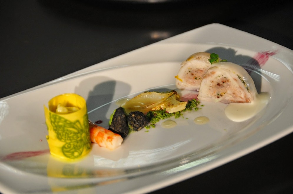 La terrina tiepida di branzino e gamberi di Debora Fantini