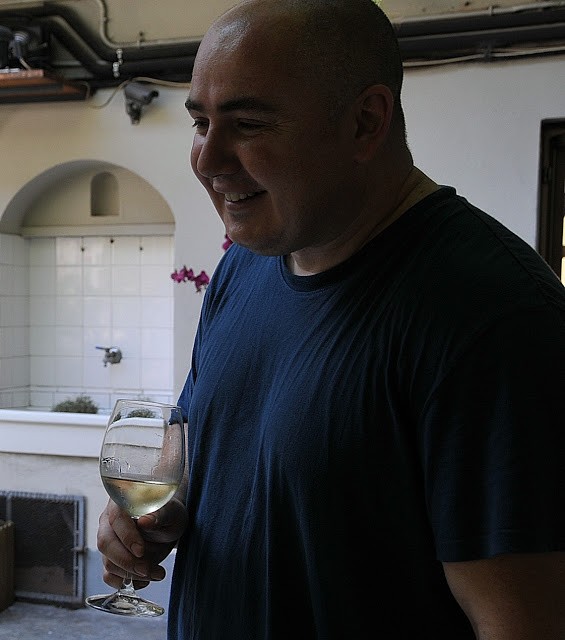 Un bicchiere con lo chef