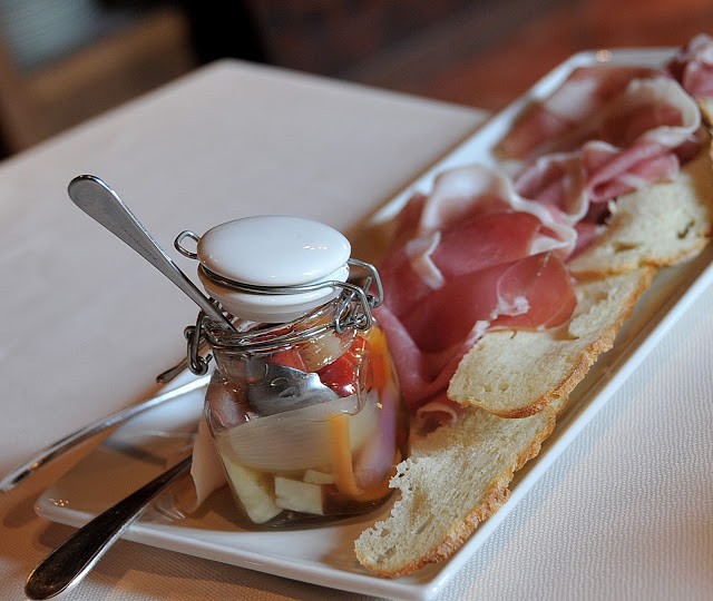 Il prosciutto della Val Vigezzo con giardiniera