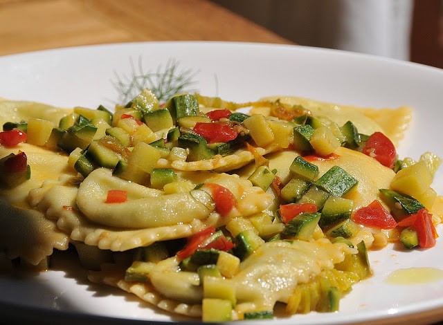 I ravioli di magro con verdure fresche di stagione