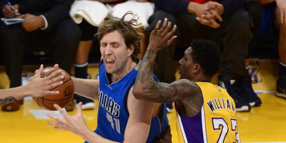 Nowitzki guida i Mavs al successo sui Lakers
